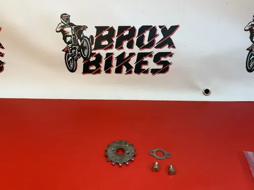 2012 Honda CRF50F CRF50 CRF 50 50F Sprocket And Fixing Plate Retainer