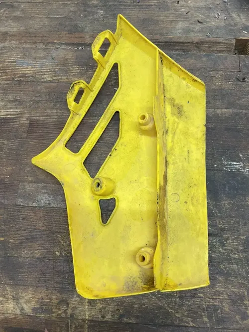 1984 Yamaha YZ125 YZ 125 Radiator Cover Shroud Left