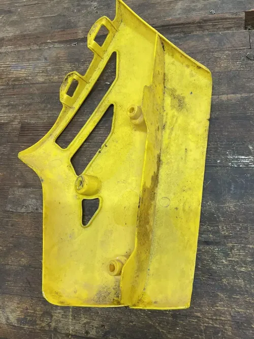 1984 Yamaha YZ125 YZ 125 Radiator Cover Shroud Left