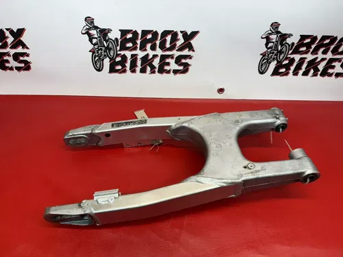 2005 Honda CR85R CR85 CR 85 85R Swingarm Small Wheel Swing Arm