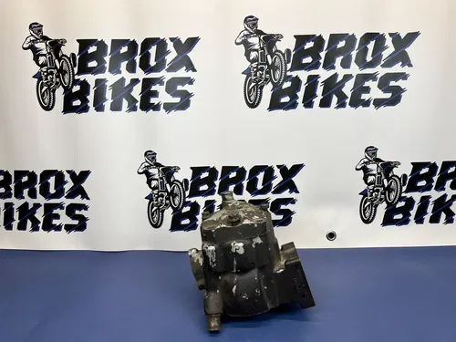 1984 Husqvarna Husky CR250 CR 250 Engine Cylinder Head Jug
