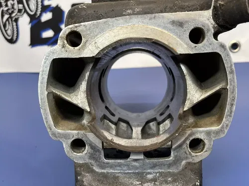1984 Husqvarna Husky CR250 CR 250 Engine Cylinder Head Jug