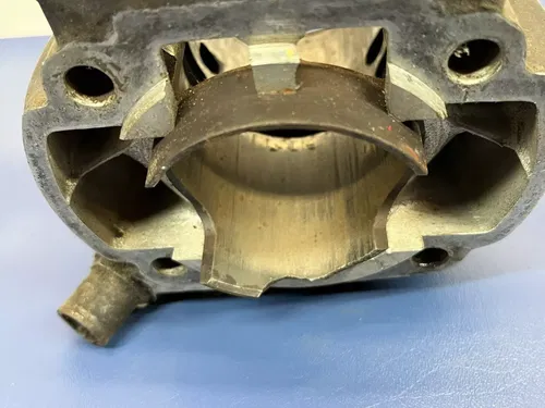 1984 Husqvarna Husky CR250 CR 250 Engine Cylinder Head Jug