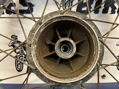 1977 1978 Yamaha IT175 IT 175 Rear Wheel Rim Hub D.I.D