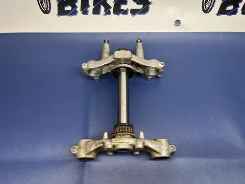 2004 Yamaha TTR125 TT-R125 Steering Stem Triple Tree