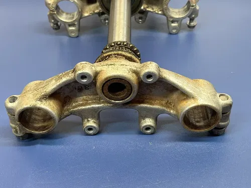 2004 Yamaha TTR125 TT-R125 Steering Stem Triple Tree