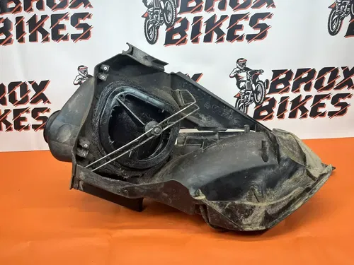 2005 KTM 300 EXC 300EXC Air Filter Box Cleaner Airbox