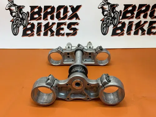 2001 KTM 400 EXC 400EXC Triple Tree Steering Stem Clamp