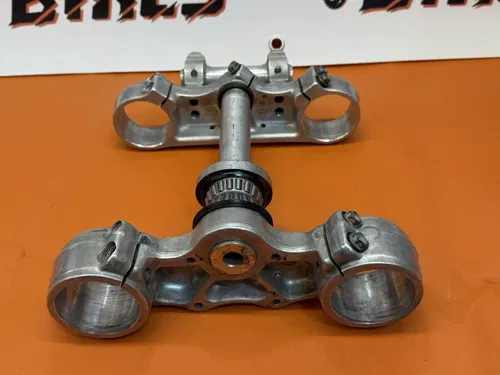 2001 KTM 400 EXC 400EXC Triple Tree Steering Stem Clamp