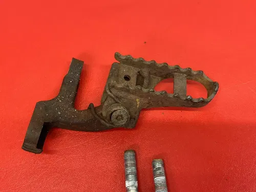 1987 Honda XR200 XR200R XR 200 200R  Left Side Foot Peg