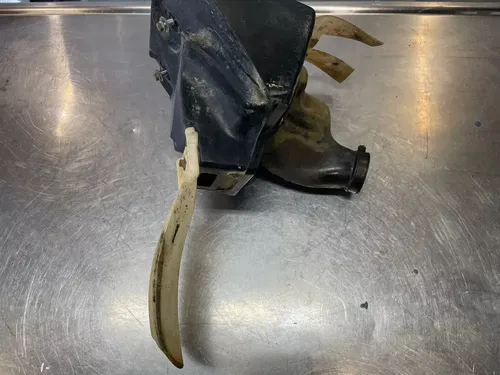2004 Suzuki RM65 RM 65 KX KX65 Air Box Airbox Filter Cleaner and Mudflap