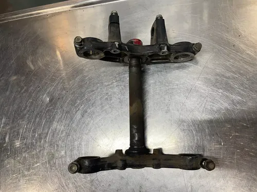 1985 1986 Honda XR80 XR100 triple tree steering Stem