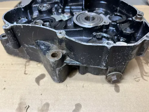 1984 Yamaha YZ125 YZ 125 Left Side Crankcase Engine Case Half