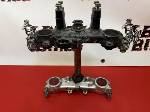 1984 Honda XL600R XL600 XL 600 600R Triple Tree Steering Stem Clamp