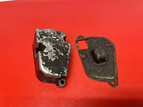 1984 Honda CR250R CR250 CR 250 250R ATAC Cylinder Cover Separator