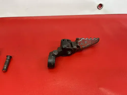 1985 Yamaha YZ80 YZ 80 Foot Peg Pegs Rest