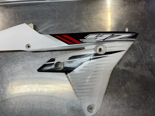 2014 Yamaha YZ450f YZ450 Side Cover Radiator Shroud Left Right