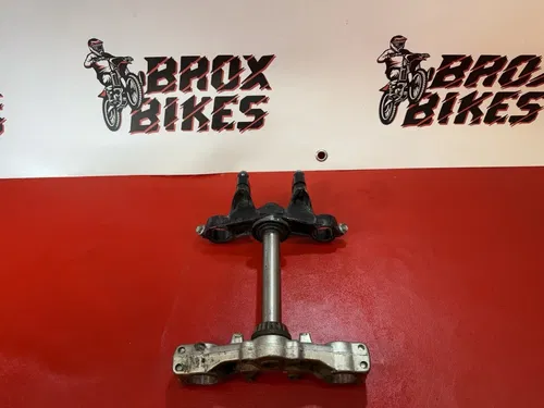 1990 Yamaha YZ80 YZ 80 86-92 Triple Tree Steering Stem Clamp