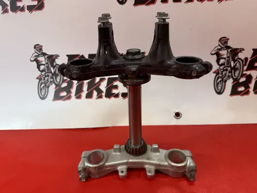 1990 Yamaha YZ80 YZ 80 86-92 Triple Tree Steering Stem Clamp