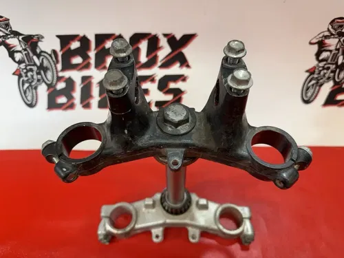 1990 Yamaha YZ80 YZ 80 86-92 Triple Tree Steering Stem Clamp