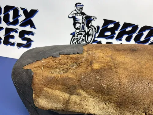 1977 Yamaha IT175 IT 175 Seat Pan Foam