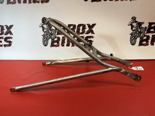 98 Honda CR 80 R Rear Subframe 50140-GBF-830ZA 1996-2002 C12