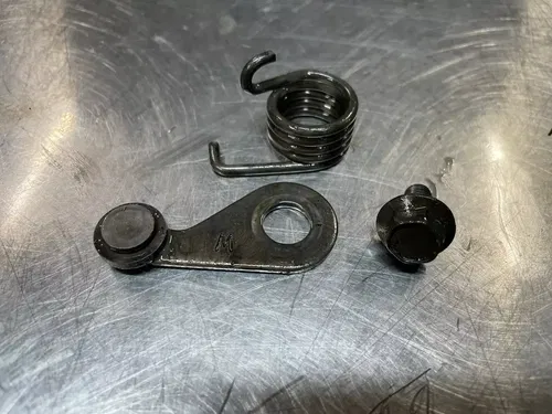 1986 Yamaha YZ80 Shifter Stopper Shift Stop Tension Spring YZ 80 96-92