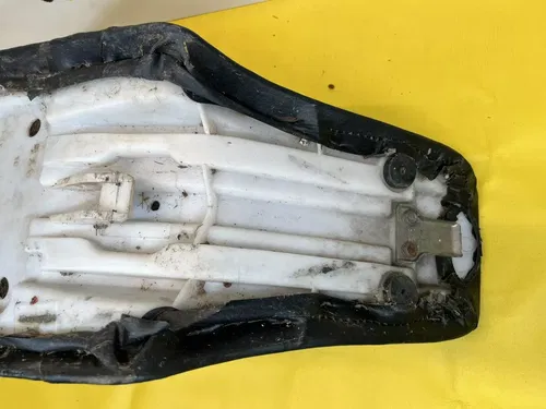 1982 1983 Yamaha YZ100 YZ 100 Seat