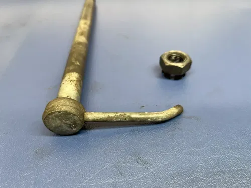 1977 1978 Yamaha IT175 IT 175 Front Wheel Axle