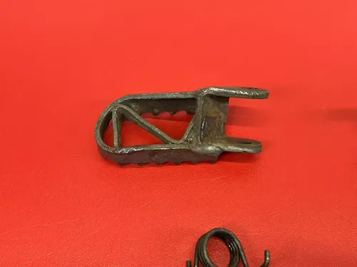 2005 Honda CR85R CR85 CR 85 85R Foot Peg Pegs Rest