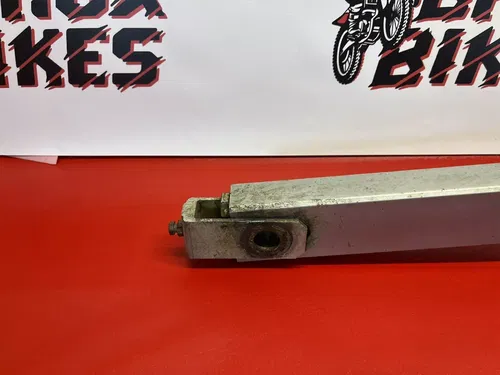 1985 Yamaha YZ250 YZ 250 Swingarm Swing Arm and Rear Suspension Linkage