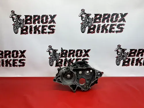 1985 Yamaha YZ80 YZ 80 Right Side Crankcase Engine Case Half