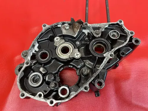 1985 Yamaha YZ80 YZ 80 Right Side Crankcase Engine Case Half