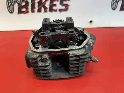 2001 - 2003 Honda XR80R XR80 XR 80 80R Cylinder Head Camshaft Rocker Box