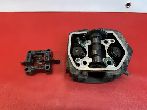 2001 - 2003 Honda XR80R XR80 XR 80 80R Cylinder Head Camshaft Rocker Box