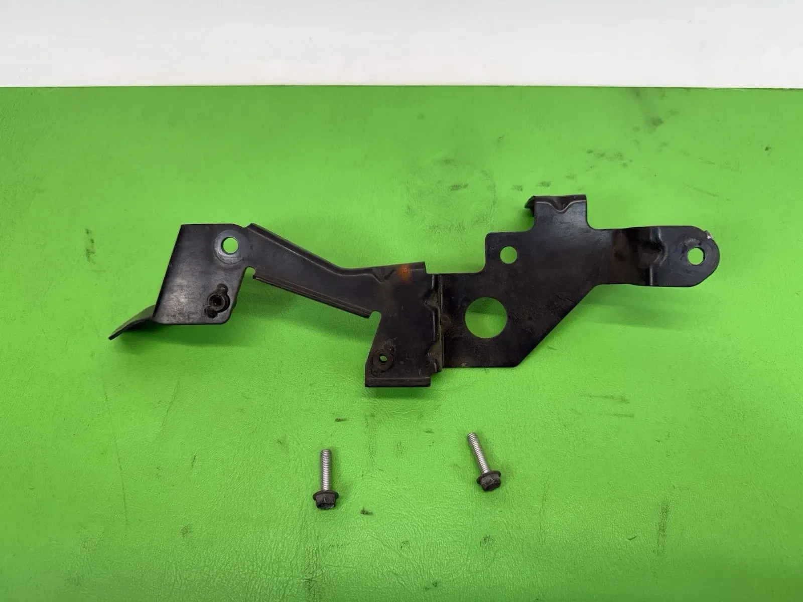08-18 Kawasaki Klr650 E Oem Ignition Coil Mounting Bracket  21121-0029