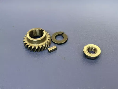 1980 Yamaha IT125 IT 125 Primary Gear Key Way Nut