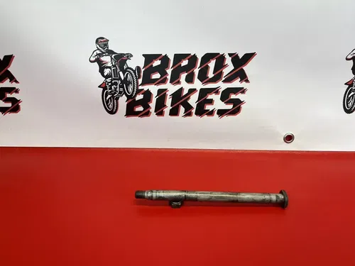 2005 Honda CRF450R CRF450 CRF 450 450R Swingarm Pivot Shaft Swing Arm