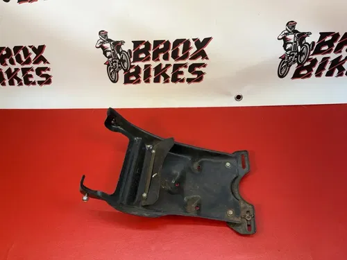 2007 Honda CH 80 Elite Scooter Tail Light Plate Mount 50358-GV4-900 85-07
