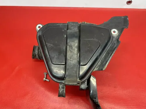 1990 Honda XR100R XR100 XR 100 Air Box Filter Intake Snorkel XR80 Mud Flap Guard