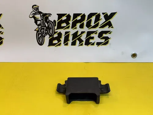 1990 SUZUKI DR350 DR 350S / OEM ORIGINAL CDI RUBBER HOLDER DR350ES