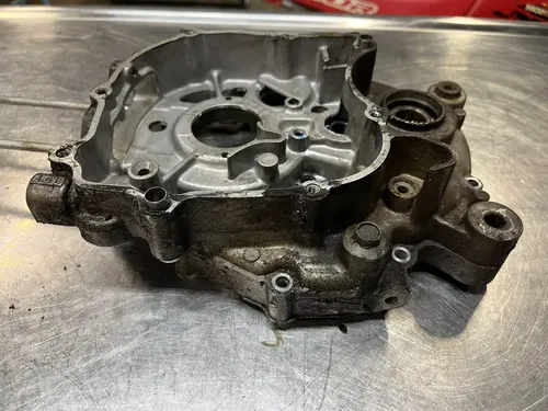 Yamaha TTR90 TTR 90 Left Side Crankcase Engine Case Half