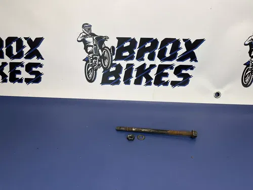 2006 Yamaha TTR50e TTR50 TTR 50 50e Rear Suspension Swingarm Pivot Bolt Shaft
