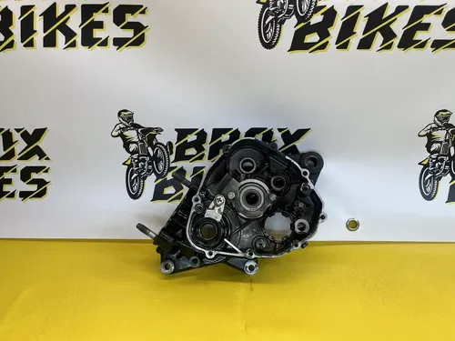 1982 1983 Yamaha YZ100 YZ 100 Left Side Crankcase Engine Case Half
