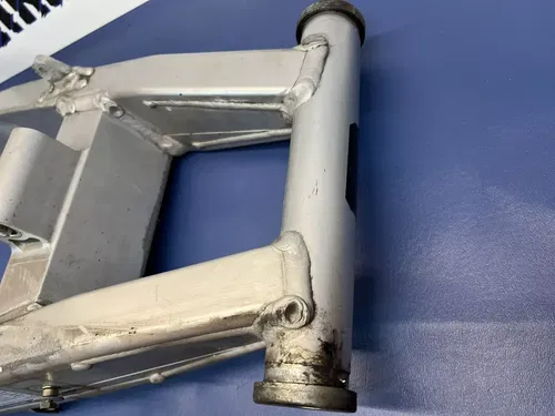 2002 Yamaha FZ1 01-05 Gen 1 Swingarm Swing Arm Fazer