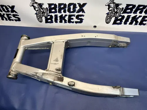 2002 Yamaha FZ1 01-05 Gen 1 Swingarm Swing Arm Fazer