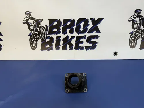 2003 Yamaha YZ85 YZ 85 Intake Manifold Carburetor Joint