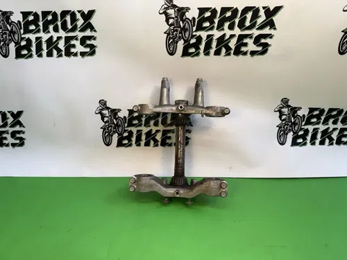 1988 - 1997 Kawasaki KX80 KX 80 Triple Tree Steering Stem Fork Clamp Upper Lower