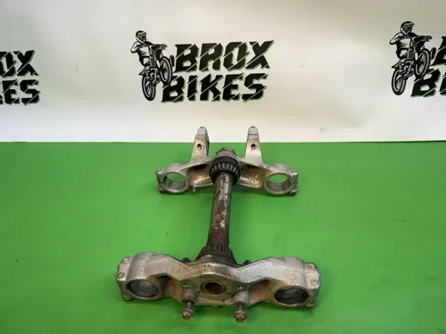 1988 - 1997 Kawasaki KX80 KX 80 Triple Tree Steering Stem Fork Clamp Upper Lower