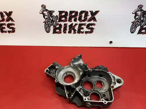 1990 Honda CR125R CR125 CR 125 125R Right Side Crankcase Engine Case Half